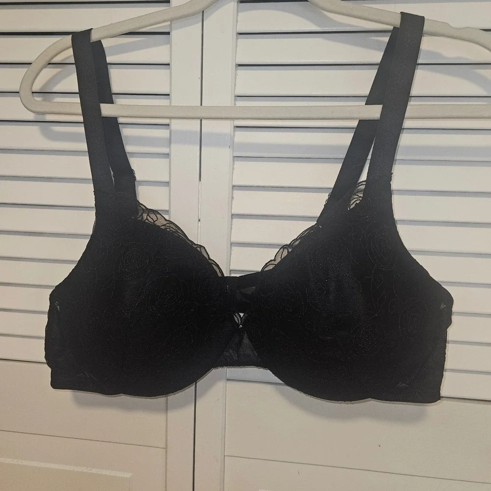 Bali One Smooth U Ultra‎ Light Underwire Bra Black Lace Trim 3493 Womens 42C